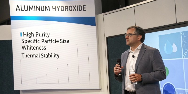 A chart showing the particle size distribution of aluminum hydroxide