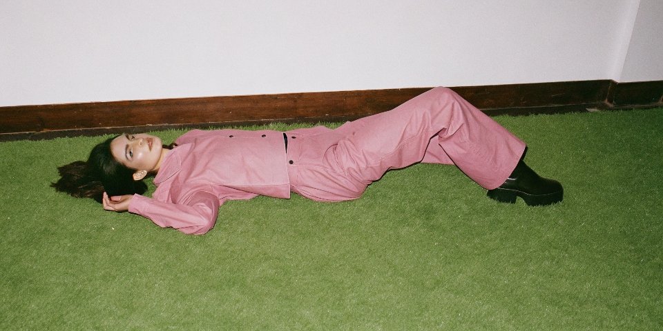 Chemical Reaction of a Hydroxide A simple diagram showing a base neutralizing an acid